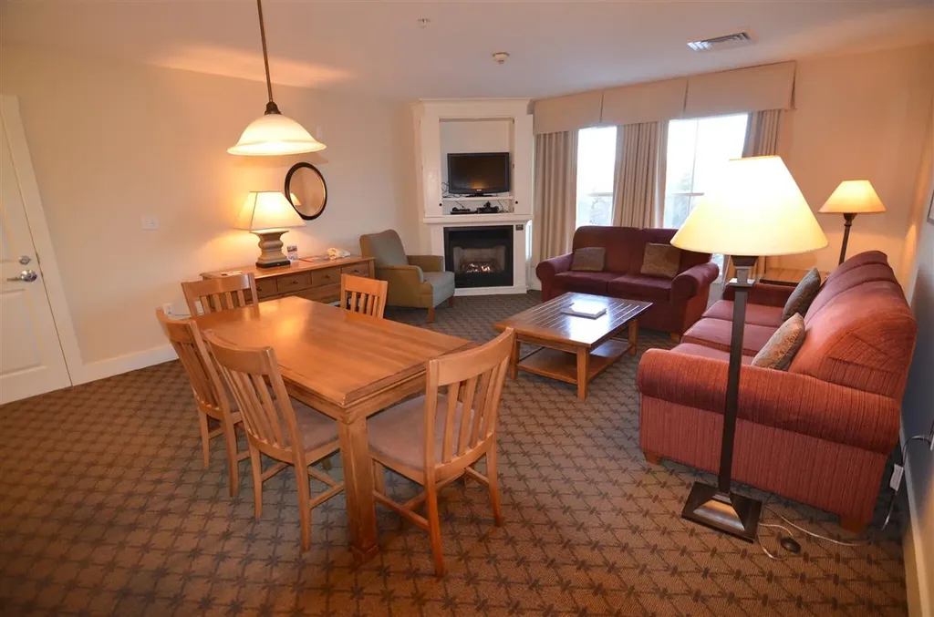 610/612 Qi Jackson Gore Adams House Ludlow VT 05149