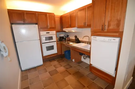 610/612 Qi Jackson Gore Adams House Ludlow VT 05149