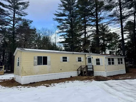 4 Chamberlain Court Deering NH 03244