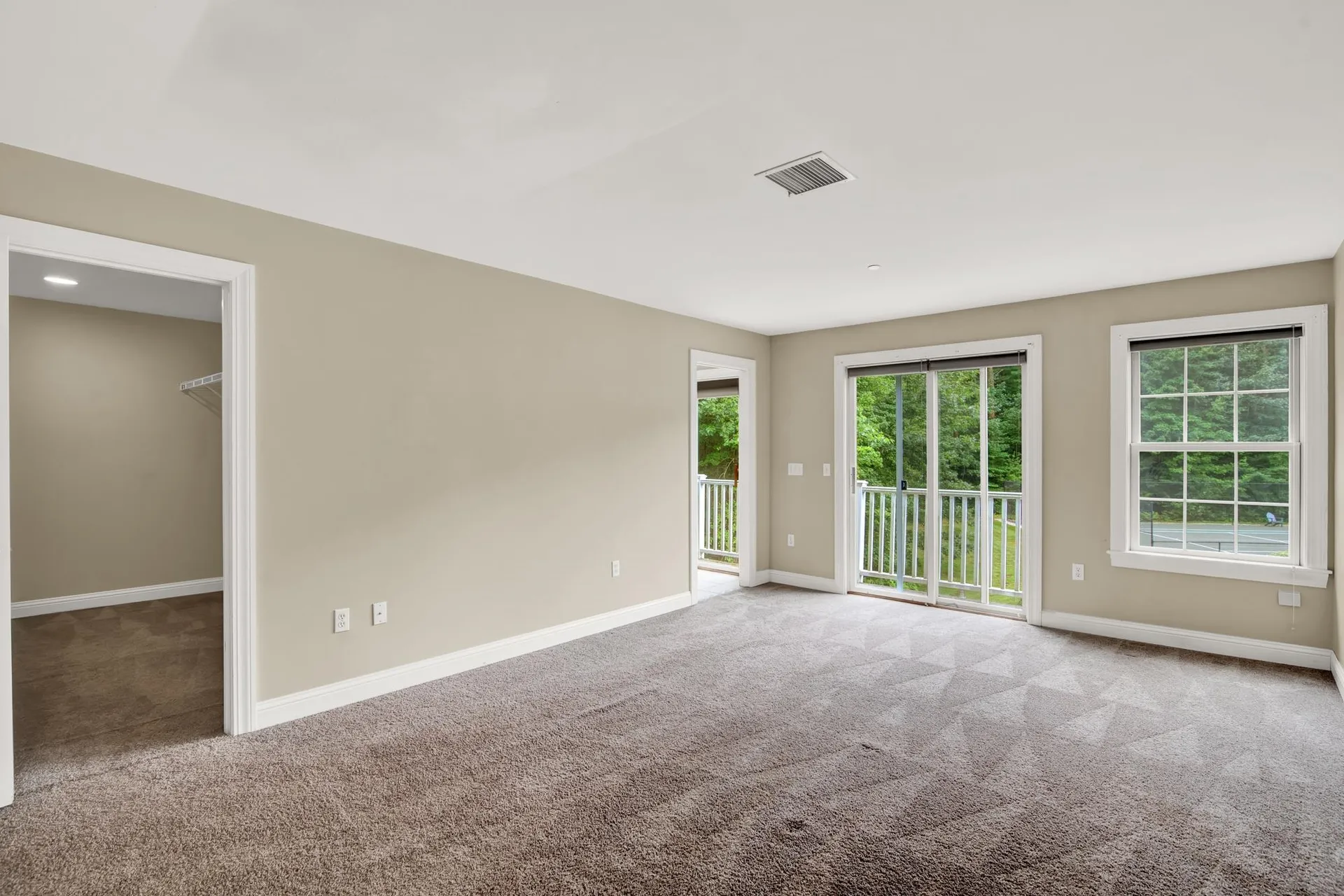 8 Deborah Lane Dover NH 03820