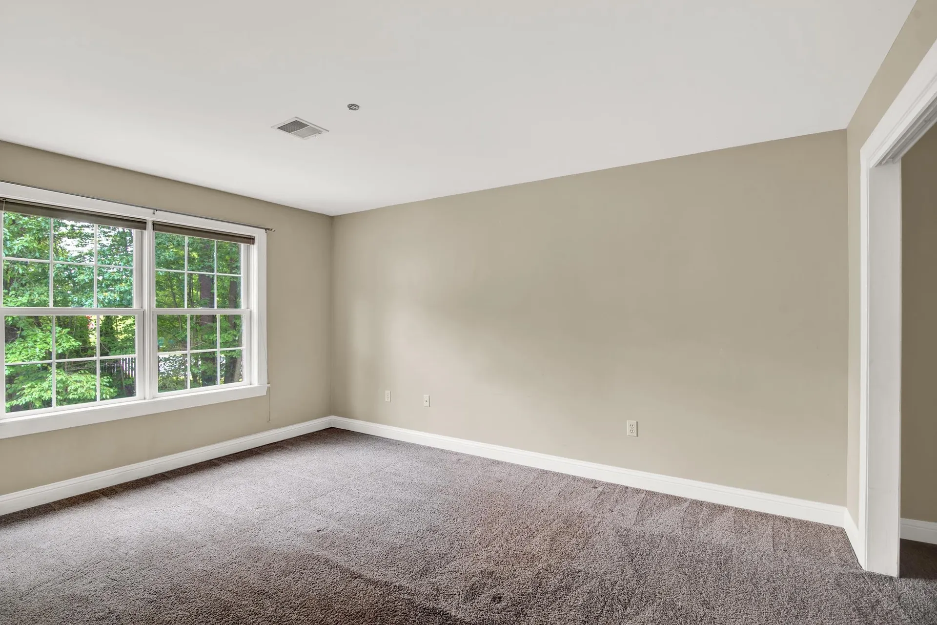 8 Deborah Lane Dover NH 03820