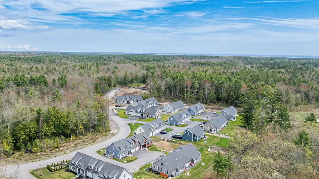 8 Striper Way Wells ME 04090