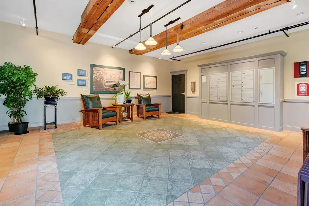 6 Bay Road Newmarket NH 03857