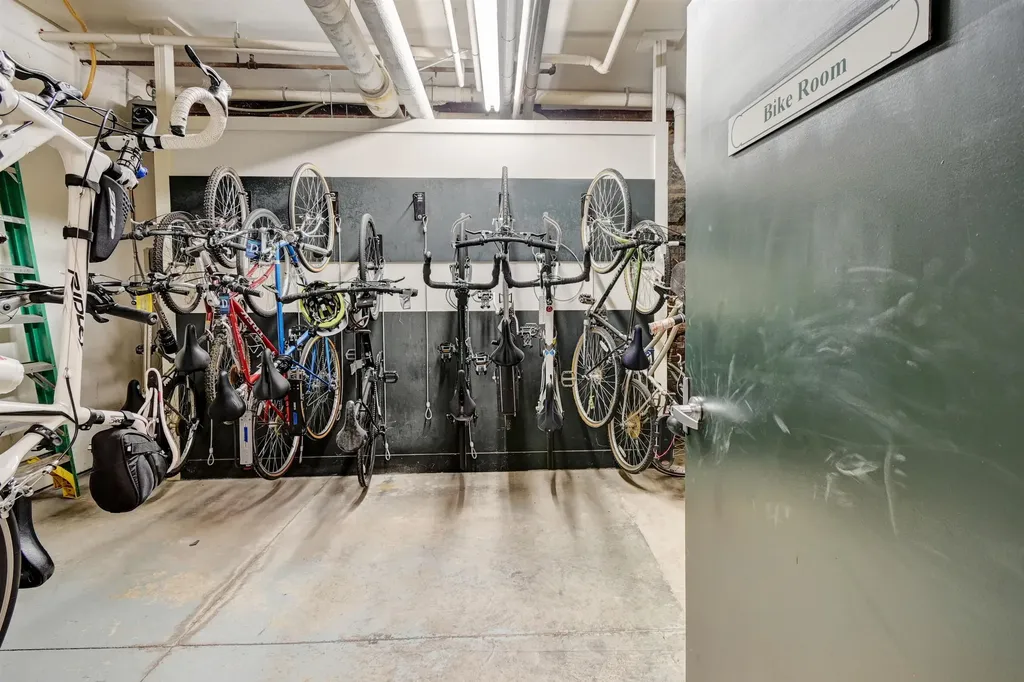 6 Bay Road Newmarket NH 03857