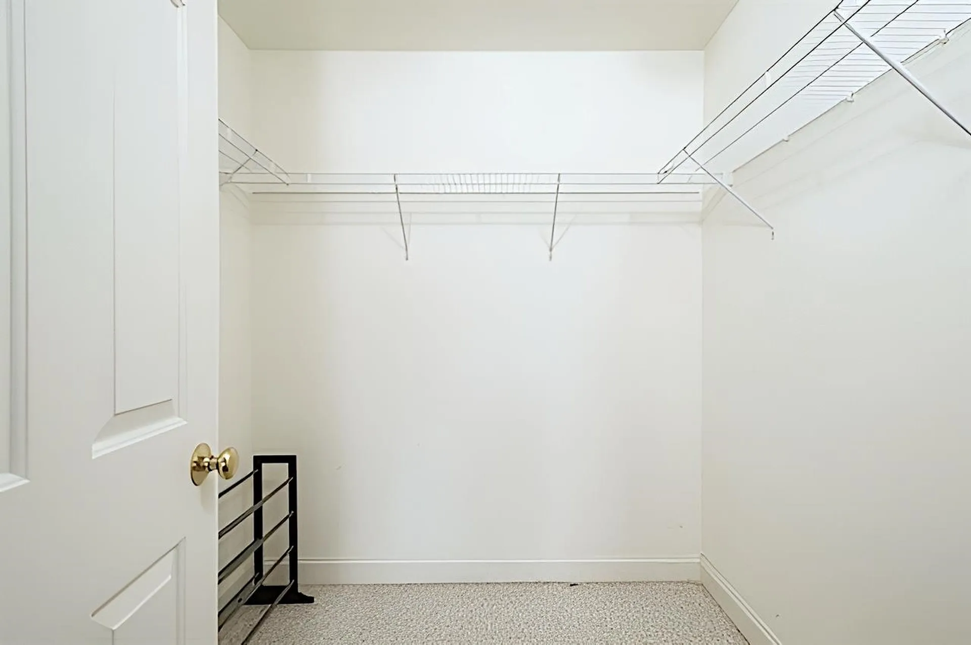 6 Bay Road Newmarket NH 03857