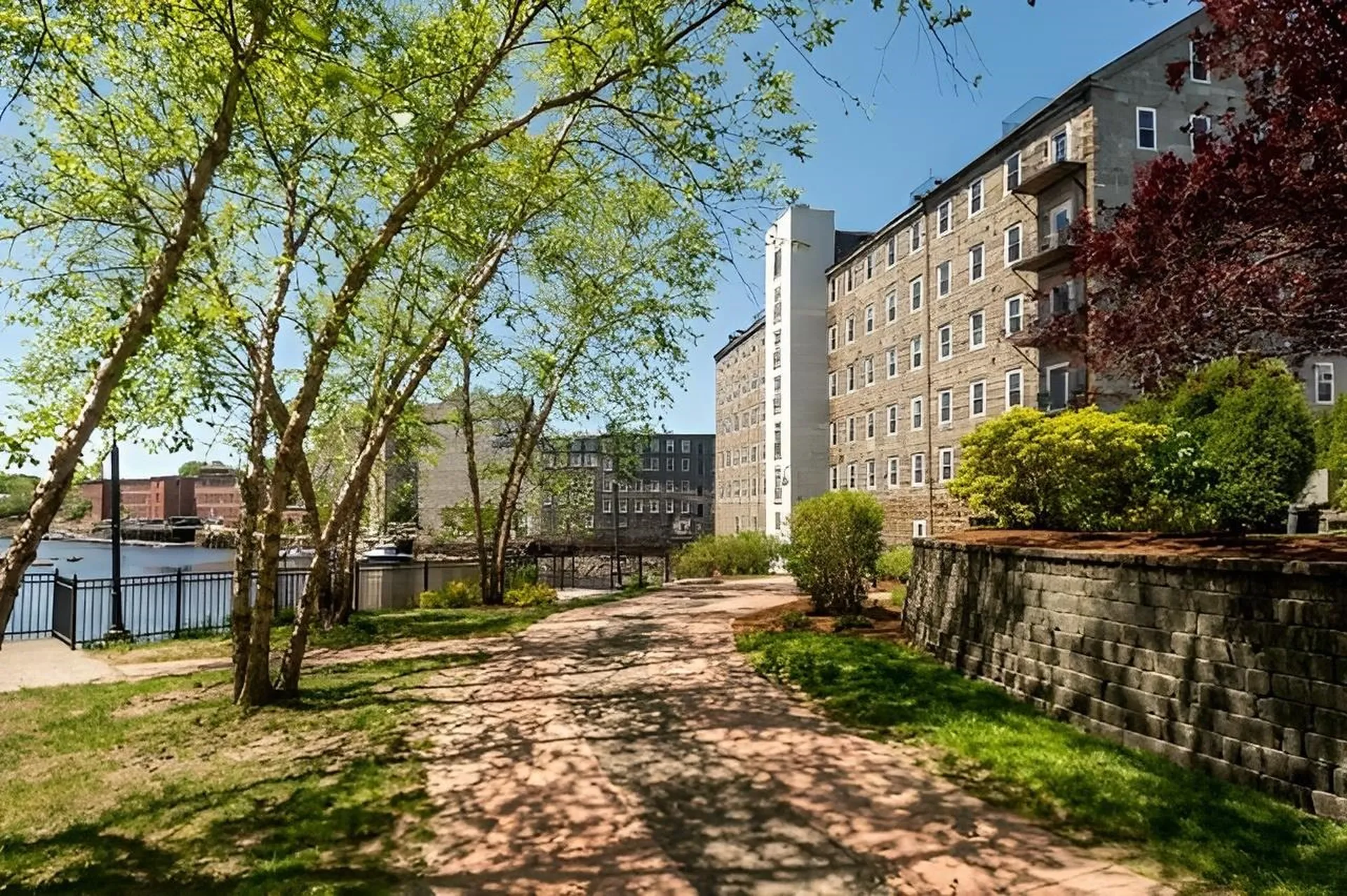 6 Bay Road Newmarket NH 03857