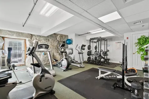 6 Bay Road Newmarket NH 03857