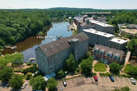 6 Bay Road Newmarket NH 03857