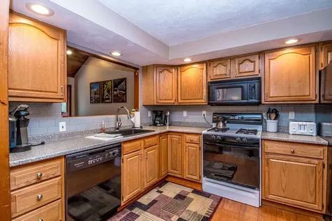 140 Stonehurst Manor Road Conway NH 03860