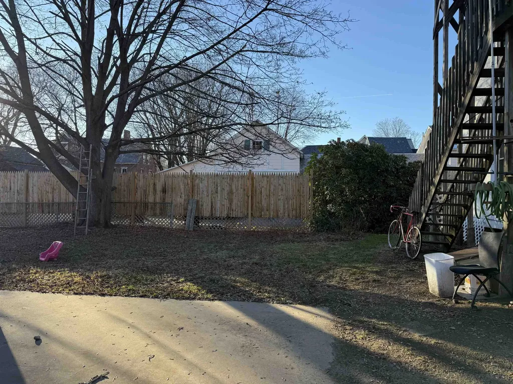 16 Washington Street Brattleboro VT 05301