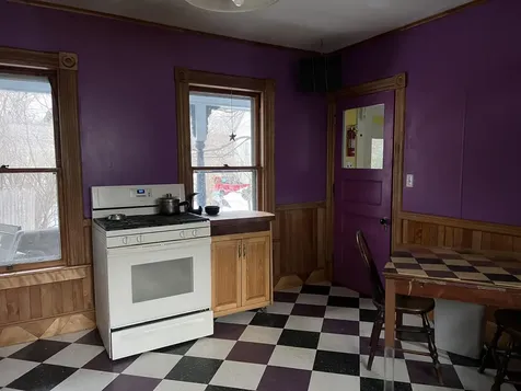 16 Washington Street Brattleboro VT 05301