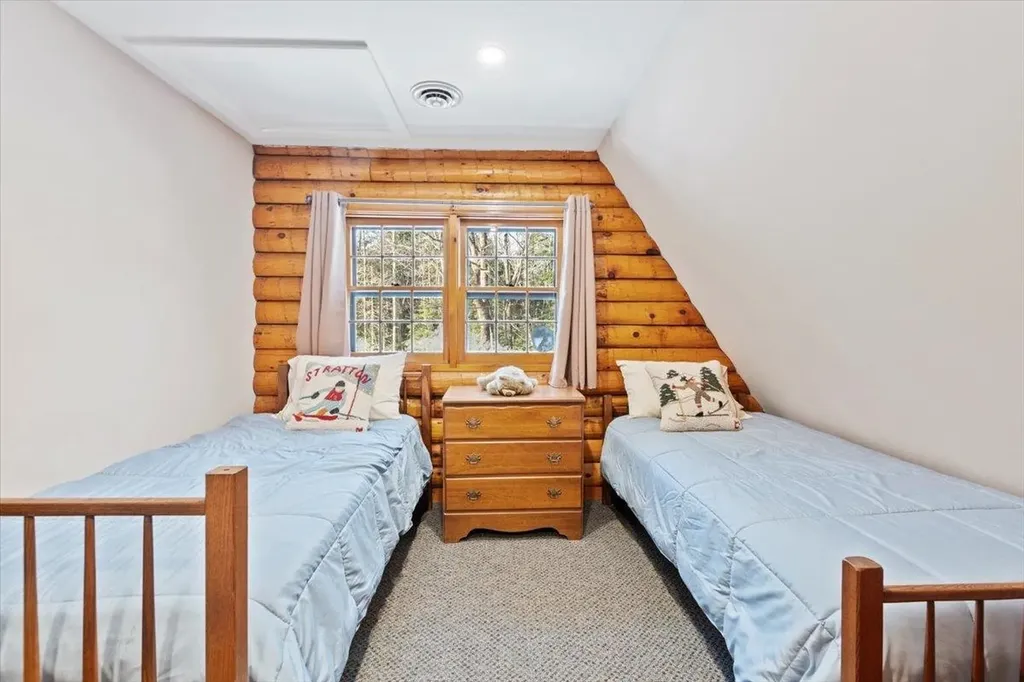 5600 Pikes Falls Road Jamaica VT 05343