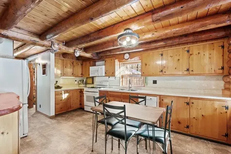 5600 Pikes Falls Road Jamaica VT 05343