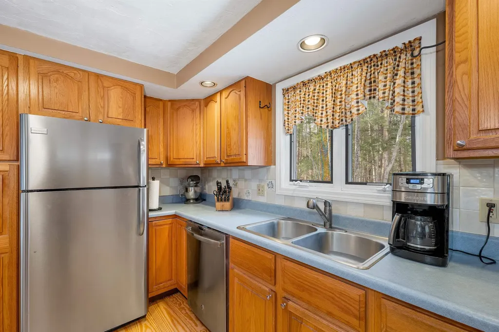 173 Waukewan Street Meredith NH 03253