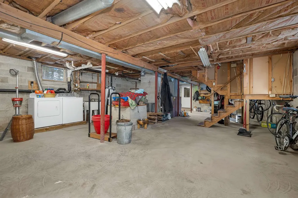 173 Waukewan Street Meredith NH 03253