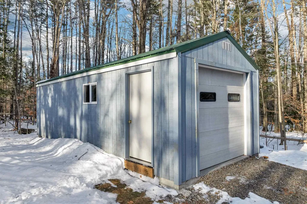 173 Waukewan Street Meredith NH 03253