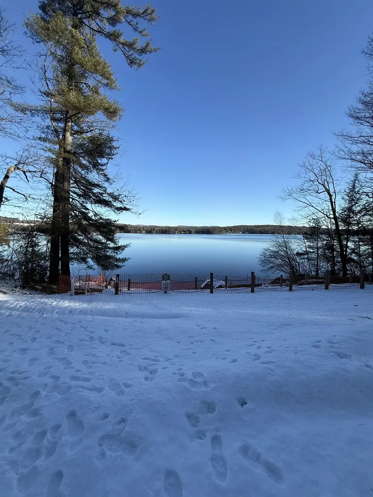 173 Waukewan Street Meredith NH 03253