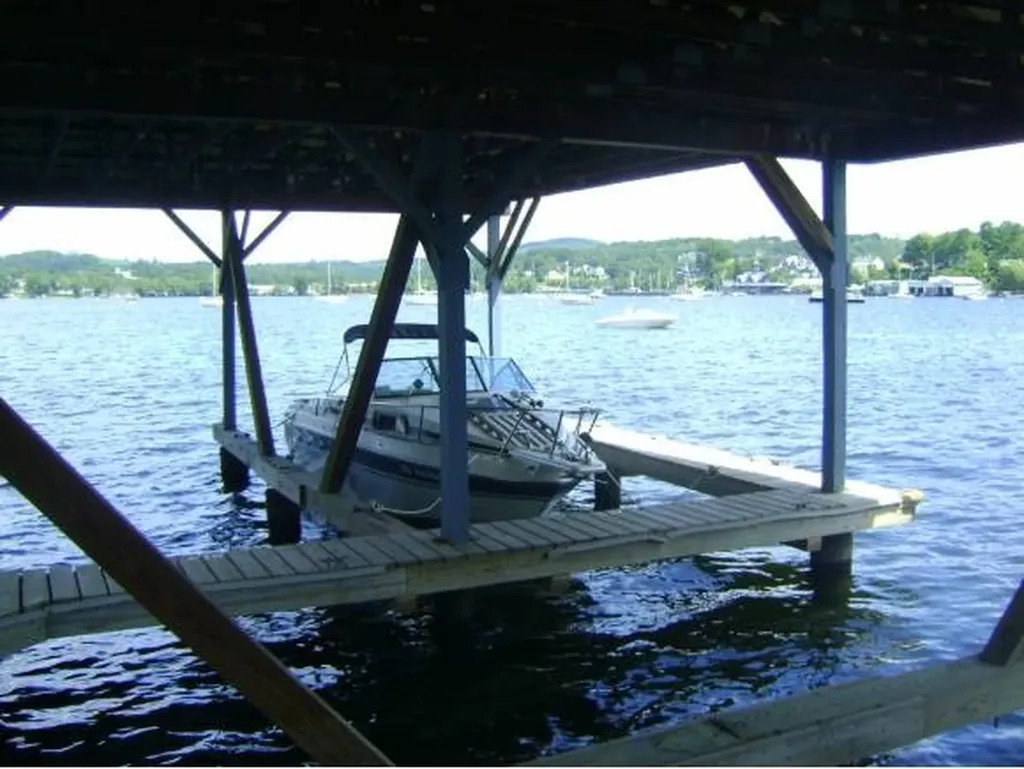 197 Farrants Point Newport City VT 05855