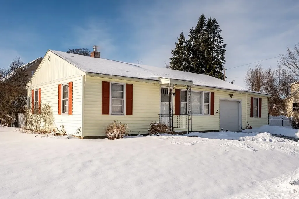 14 Schley Street Rochester NH 03867