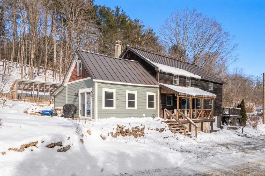 112 Town House Road New Hampton NH 03256