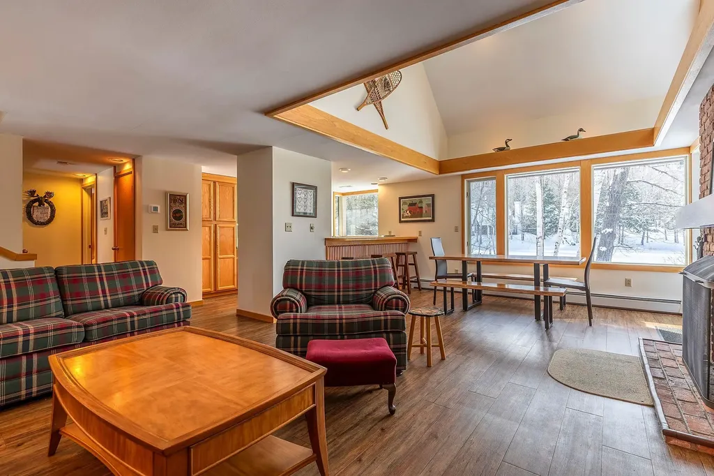 81 Pond View Road Winhall VT 05340