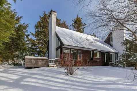 81 Pond View Road Winhall VT 05340