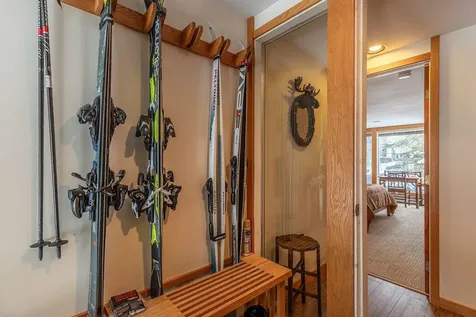 81 Pond View Road Winhall VT 05340