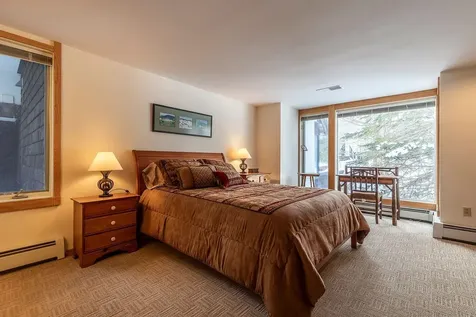 81 Pond View Road Winhall VT 05340