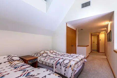 81 Pond View Road Winhall VT 05340