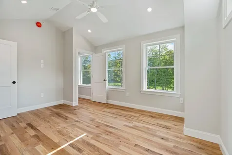 35 Juniper Lane Portsmouth NH 03801