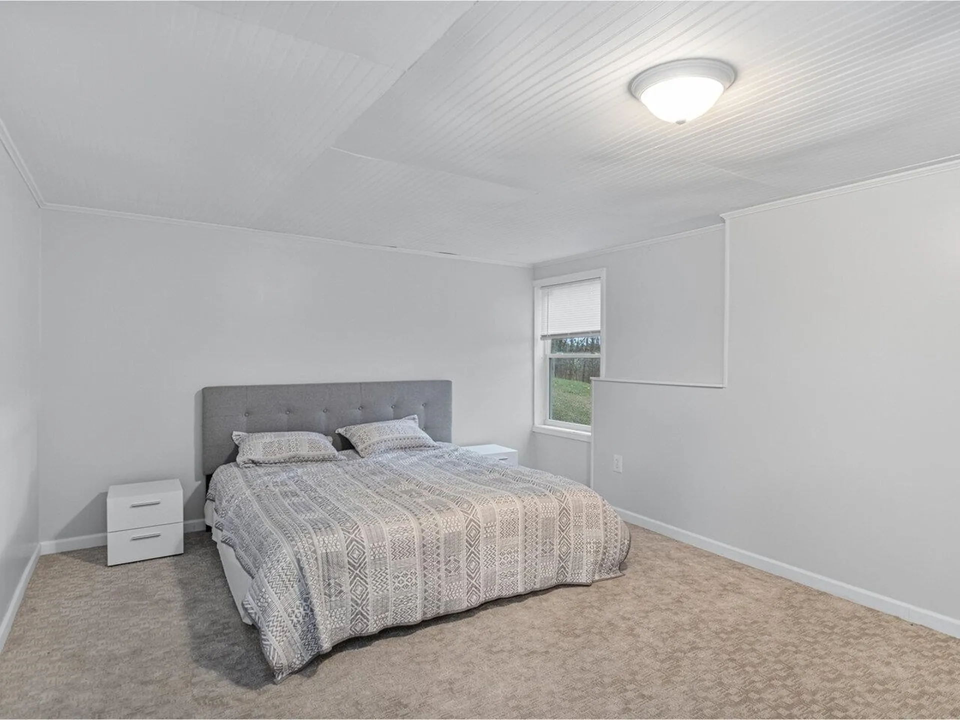 1499 Sand Road Ferrisburgh VT 05456