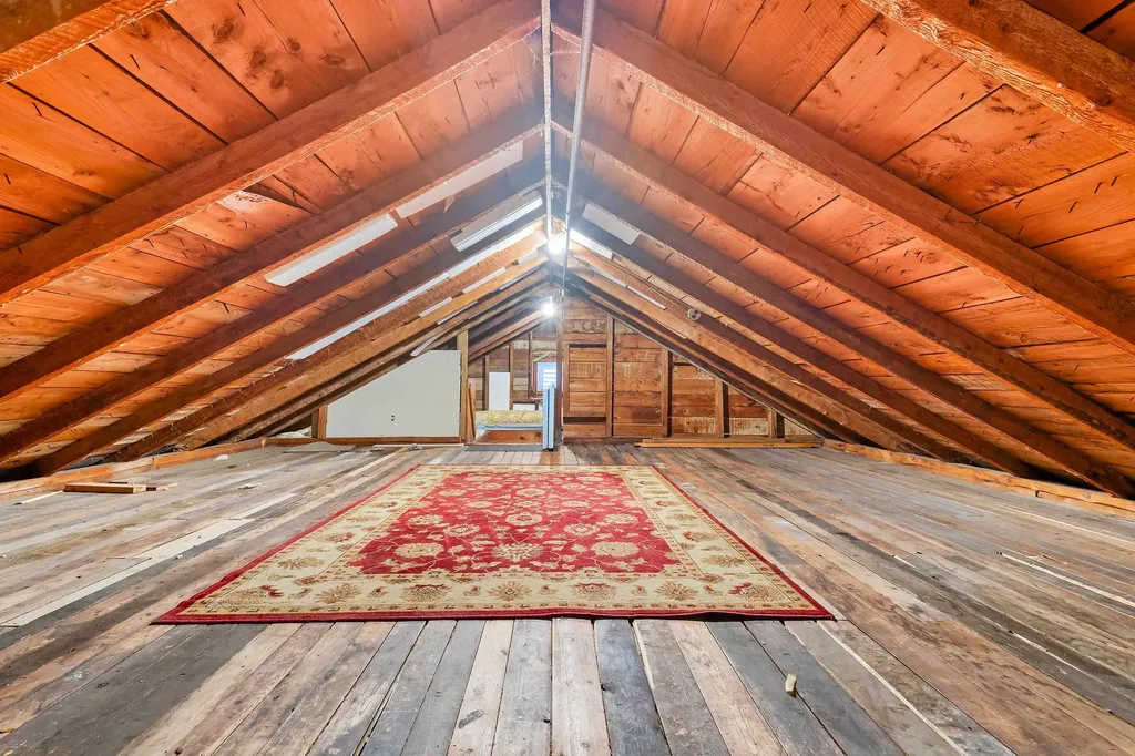 8 Madison Avenue Rochester NH 03867