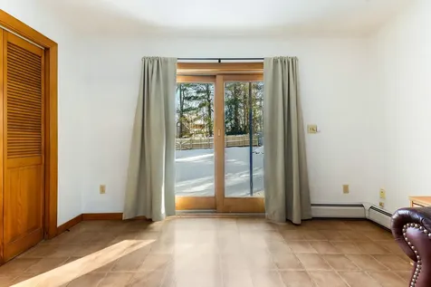 8 Madison Avenue Rochester NH 03867