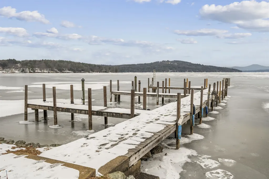 43 Pleasant Street Meredith NH 03253