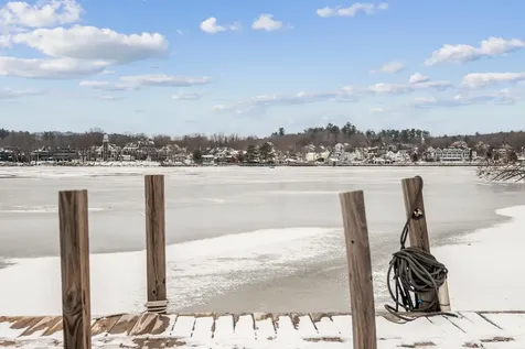 43 Pleasant Street Meredith NH 03253