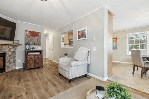 43 Pleasant Street Meredith NH 03253