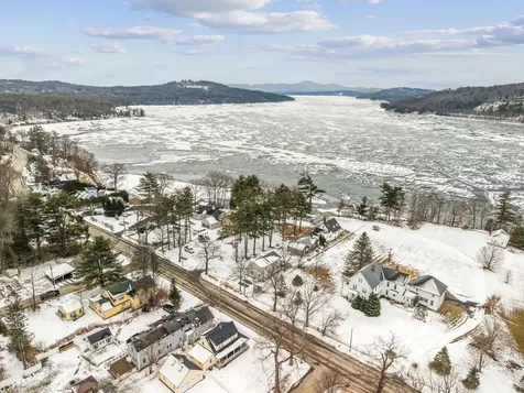 43 Pleasant Street Meredith NH 03253