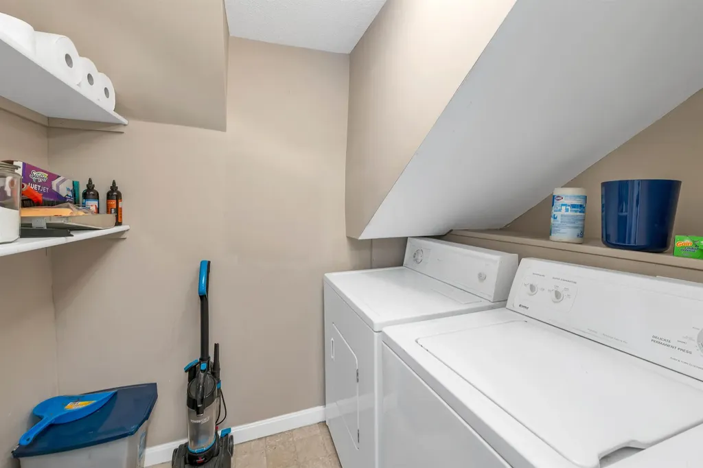 81 Winter Street Laconia NH 03246