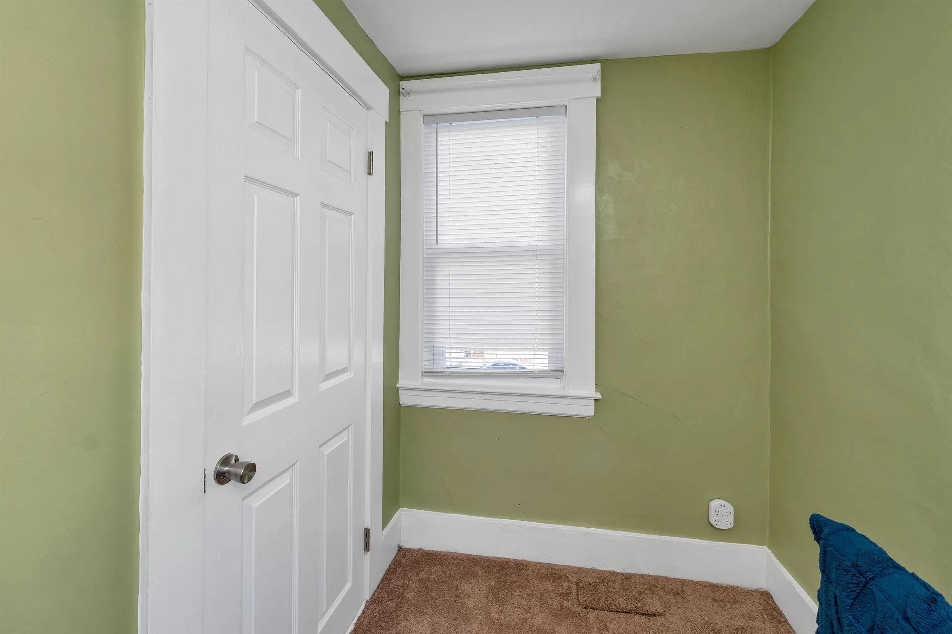 81 Winter Street Laconia NH 03246