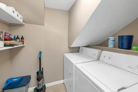 81 Winter Street Laconia NH 03246