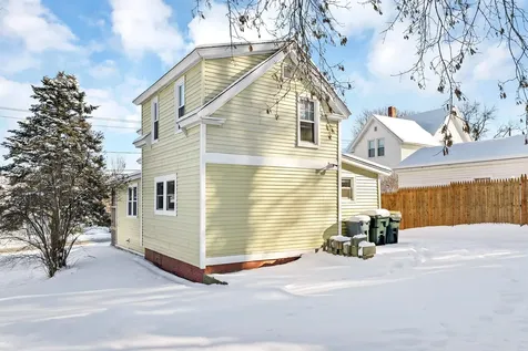 81 Winter Street Laconia NH 03246