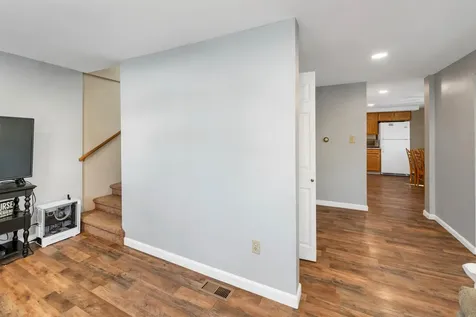 81 Winter Street Laconia NH 03246
