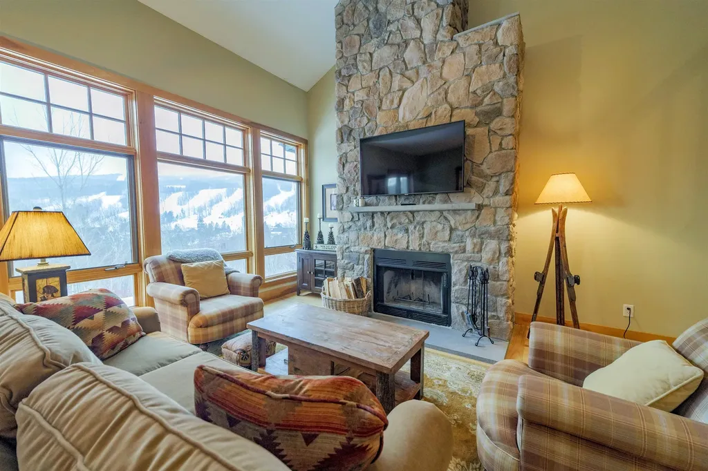 7b Overbrook Drive Dover VT 05356