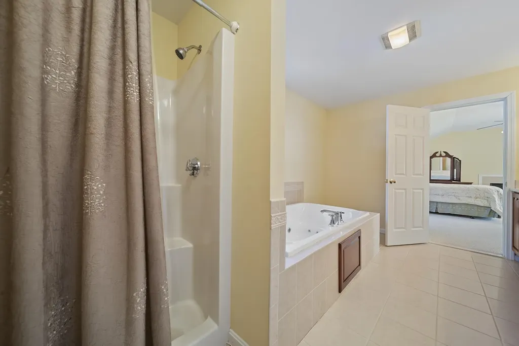 28 Empire Road Pelham NH 03076