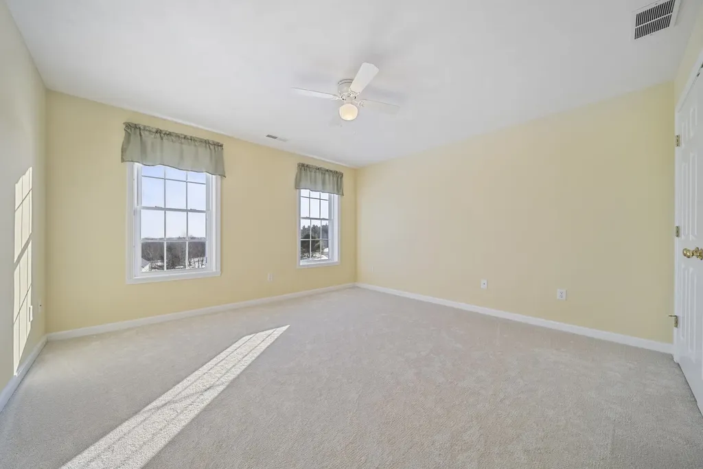 28 Empire Road Pelham NH 03076