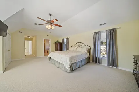 28 Empire Road Pelham NH 03076