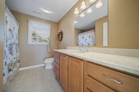 28 Empire Road Pelham NH 03076