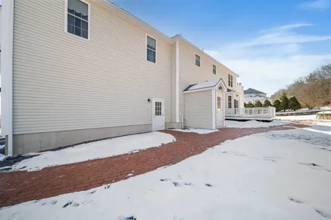 28 Empire Road Pelham NH 03076