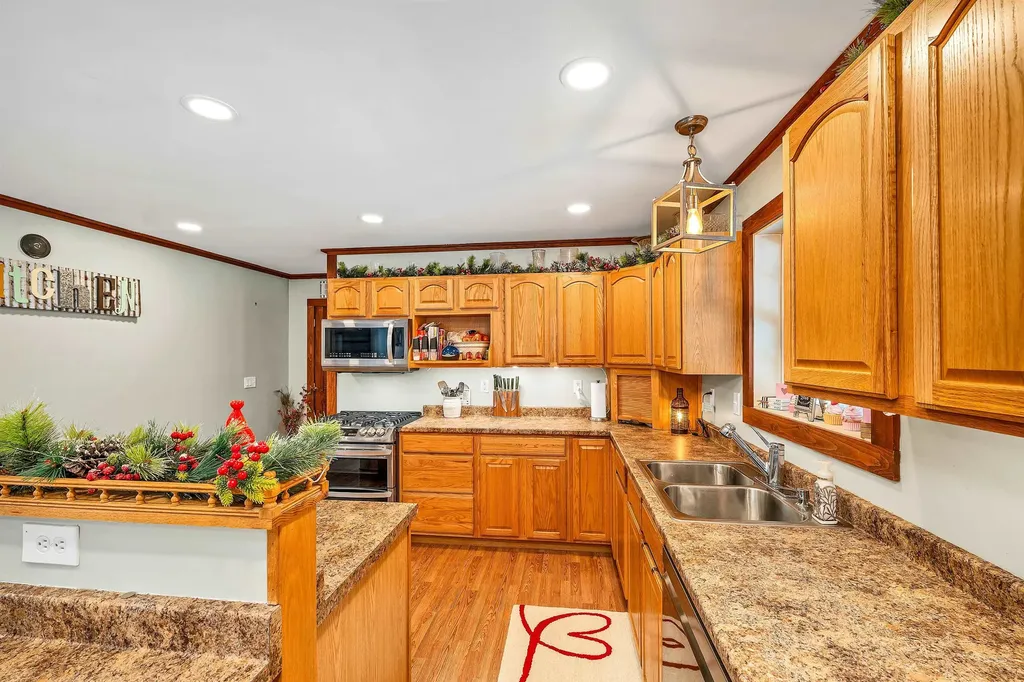 11 Gilson Farm Lane Hartland VT 05048