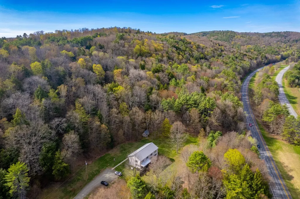 11 Gilson Farm Lane Hartland VT 05048